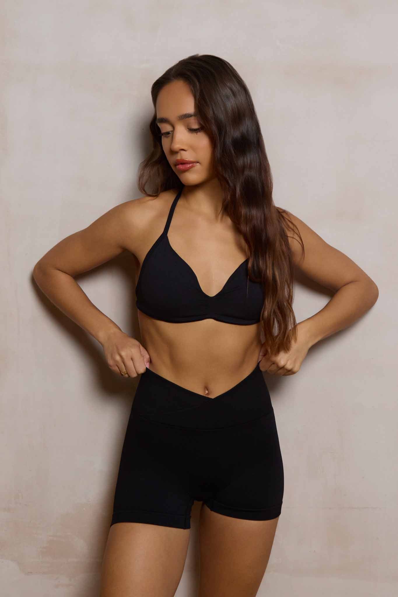 SuperSculpt V-Waist Scrunch Bum Shorts | Deep Black