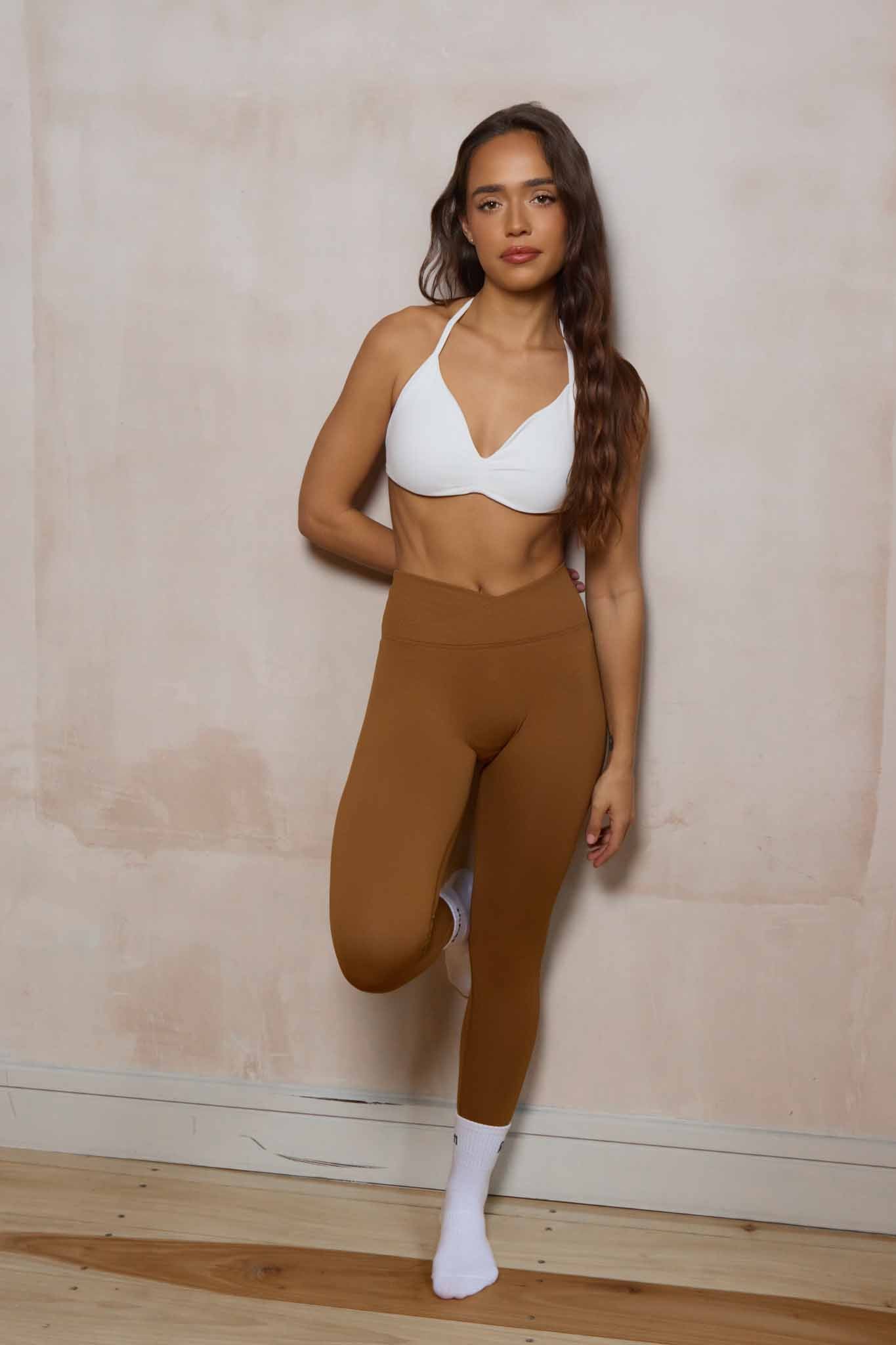 SuperSculpt V-Waist Scrunch Bum Leggings | Caramel
