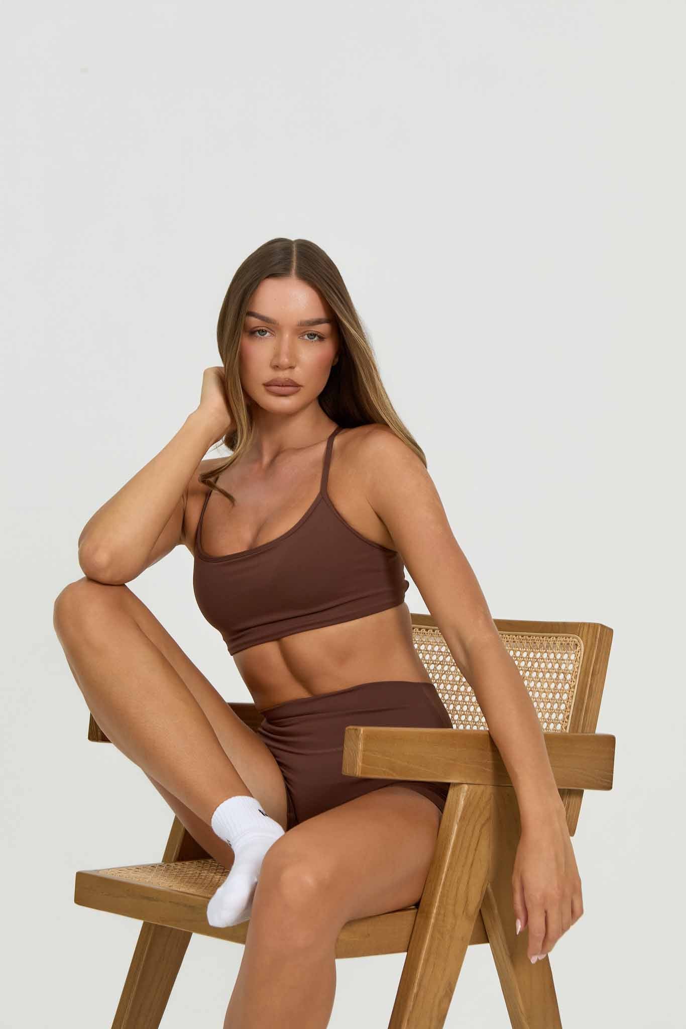 Core Backless Sports Bra | Espresso